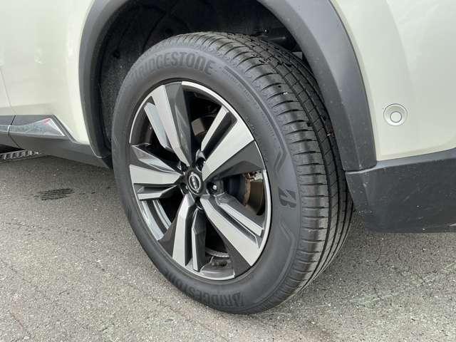 エクストレイル G e-4ORCE 4WD ライン装着コネクトナビ 連動ETC2.0 社外前後ドラレコ アラウンドビューモニター ステアリング&シートヒーター フロント電動シート 電動バックドア SOSコール プロパイロットパーキング(19枚目)