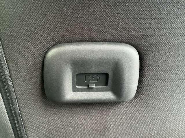 セレナ ｅ－パワー　ＸＶ　純正大画面メモリーナビ　ナビ連動前後ドラレコ＆ＥＴＣ２．０　アラウンドビューモニター　クルーズコントロール　両側オートスライドドア　インテリジェントキー　純正１５インチアルミ（15枚目）