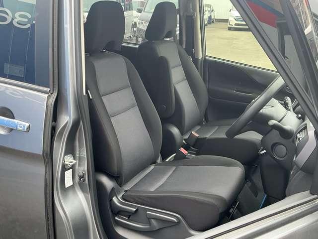 セレナ ｅ－パワー　ＸＶ　純正大画面メモリーナビ　ナビ連動前後ドラレコ＆ＥＴＣ２．０　アラウンドビューモニター　クルーズコントロール　両側オートスライドドア　インテリジェントキー　純正１５インチアルミ（17枚目）