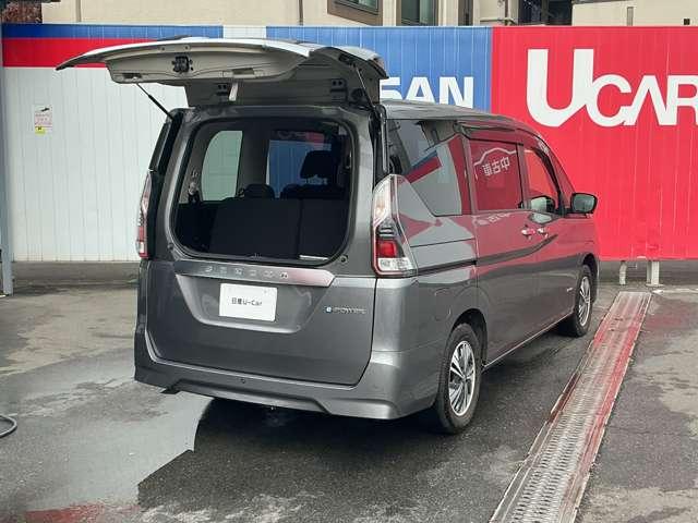 セレナ ｅ－パワー　ＸＶ　純正大画面メモリーナビ　ナビ連動前後ドラレコ＆ＥＴＣ２．０　アラウンドビューモニター　クルーズコントロール　両側オートスライドドア　インテリジェントキー　純正１５インチアルミ（20枚目）