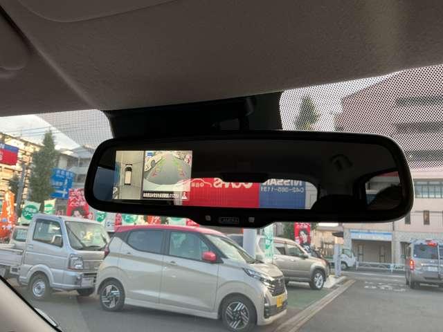 デイズ Ｘ　当社試乗展示車　純正大画面メモリーナビ　アラウンドビューモニター　インテリジェントキー　アイドリングストップ　オートエアコン　ハイビームアシスト　純正１４インチアルミ（8枚目）