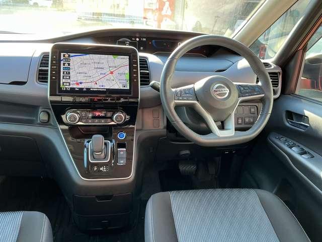 セレナ ｅ－パワー　ハイウェイスターＶ　プロパイロット　純正大画面メモリーナビ　ナビ連動前後ドラレコ＆ＥＴＣ２．０　後席モニター　アラウンドモニター　スマートルームミラー　ハンズフリー機能付き両側オートスライドドア　ＬＥＤライト（4枚目）