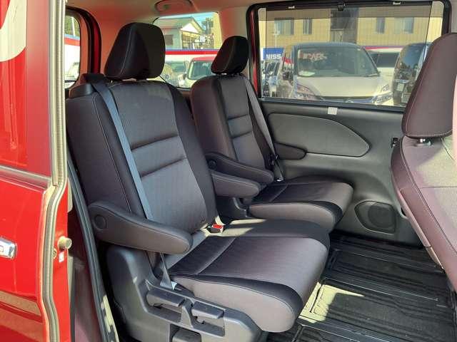 セレナ ｅ－パワー　ハイウェイスターＶ　プロパイロット　純正大画面メモリーナビ　ナビ連動前後ドラレコ＆ＥＴＣ２．０　後席モニター　アラウンドモニター　スマートルームミラー　ハンズフリー機能付き両側オートスライドドア　ＬＥＤライト（20枚目）