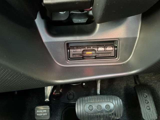 ウイングロード １５Ｍ　ＦＯＵＲオーセンティック　４ＷＤ　純正メモリーナビ　バックカメラ　ＥＴＣ　インテリジェントキー　オートエアコン　フォグランプ　純正１６インチアルミ（7枚目）