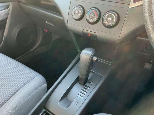 ウイングロード １５Ｍ　ＦＯＵＲオーセンティック　４ＷＤ　純正メモリーナビ　バックカメラ　ＥＴＣ　インテリジェントキー　オートエアコン　フォグランプ　純正１６インチアルミ（11枚目）