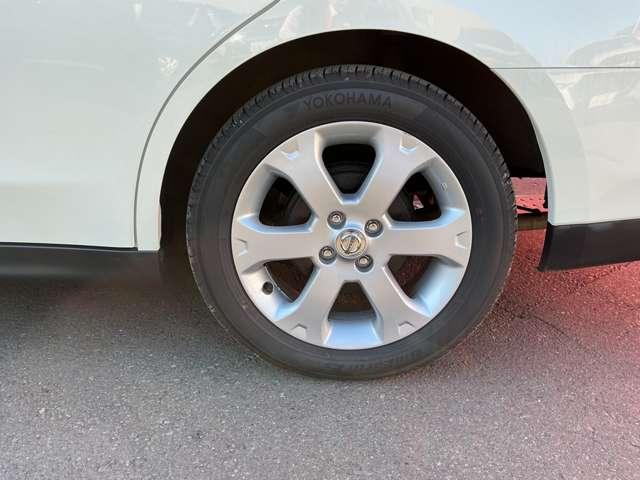 ウイングロード １５Ｍ　ＦＯＵＲオーセンティック　４ＷＤ　純正メモリーナビ　バックカメラ　ＥＴＣ　インテリジェントキー　オートエアコン　フォグランプ　純正１６インチアルミ（15枚目）