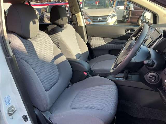 ウイングロード １５Ｍ　ＦＯＵＲオーセンティック　４ＷＤ　純正メモリーナビ　バックカメラ　ＥＴＣ　インテリジェントキー　オートエアコン　フォグランプ　純正１６インチアルミ（16枚目）