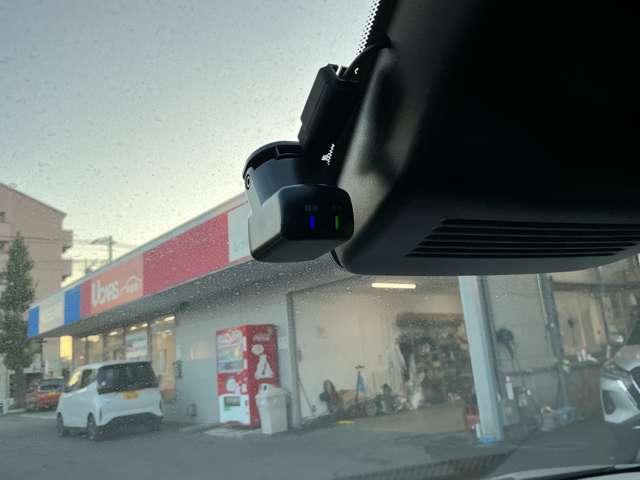 オーラ Ｇ　プロパイロット　ライン装着コネクトナビ　ナビ連動ＥＴＣ２．０　アラウンドモニター　スマートルームミラー　ＳＯＳコール　ＢＯＳＥ　フロントシートヒーター＆ステアリングヒーター　ＬＥＤライト　フォグランプ（7枚目）