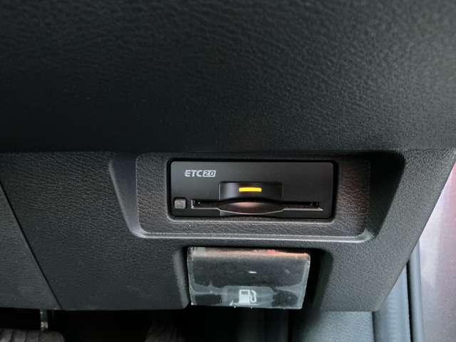 オーラ Ｇ　プロパイロット　ライン装着コネクトナビ　ナビ連動ＥＴＣ２．０　アラウンドモニター　スマートルームミラー　ＳＯＳコール　ＢＯＳＥ　フロントシートヒーター＆ステアリングヒーター　ＬＥＤライト　フォグランプ（8枚目）