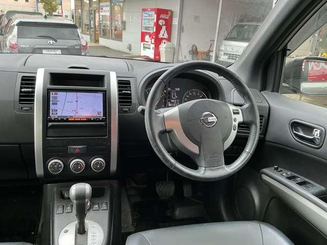 エクストレイル 20Xtt 4WD 純正メモリーナビ インテリジェントキー 前後シートヒーター オートスピードコントロール キセノンライト フォグランプ オートエアコン オートライト 純正18インチアルミ 本革巻きステアリング(4枚目)