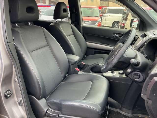 エクストレイル 20Xtt 4WD 純正メモリーナビ インテリジェントキー 前後シートヒーター オートスピードコントロール キセノンライト フォグランプ オートエアコン オートライト 純正18インチアルミ 本革巻きステアリング(15枚目)