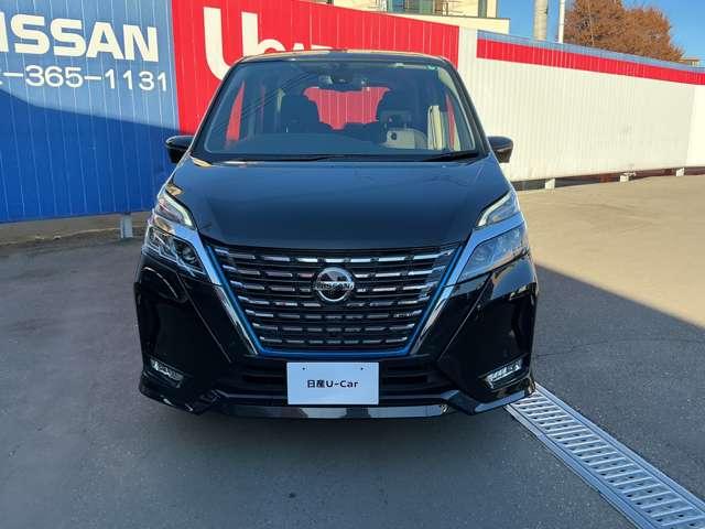 セレナ ｅ－パワー　ハイウェイスターＶ　プロパイロット　純正大画面メモリーナビ　後席モニター　ナビ連動前後ドラレコ＆ＥＴＣ２．０　アラウンドビューモニター　ハンズフリー機能付き両側オートスライドドア　スマートルームミラー　ＬＥＤライト（3枚目）