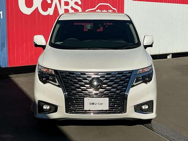 エルグランド ２５０ハイウェイスターＳ　純正大画面メモリーナビ　後席モニター　ナビ連動前後ドラレコ＆ＥＴＣ２．０　アラウンドビューモニター　両側オートスライドドア　電動バックドア　スマートルームミラー　ハイビームアシスト（3枚目）