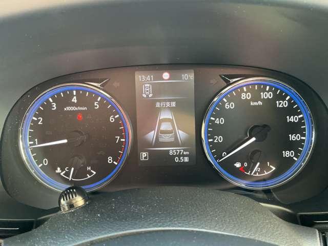 エルグランド ２５０ハイウェイスターＳ　純正大画面メモリーナビ　後席モニター　ナビ連動前後ドラレコ＆ＥＴＣ２．０　アラウンドビューモニター　両側オートスライドドア　電動バックドア　スマートルームミラー　ハイビームアシスト（18枚目）