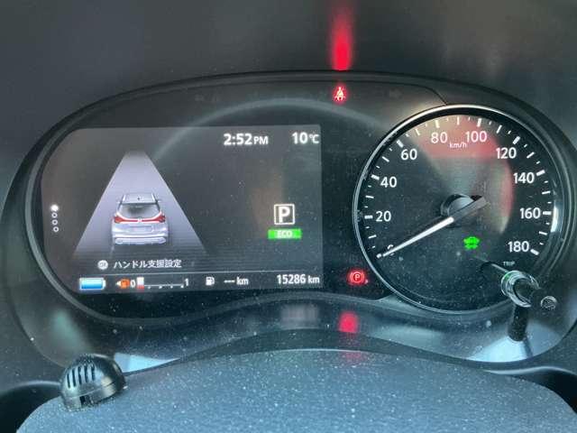 キックス Ｘ　ツートーンインテリアエディション　当社社有車　プロパイロット　純正大画面メモリーナビ　連動インカメラ付きドラレコ＆ＥＴＣ２．０　アラウンドビューモニター　フロントシートヒーター　ステアリングヒーター　スマートルームミラー　ＳＯＳコール（19枚目）