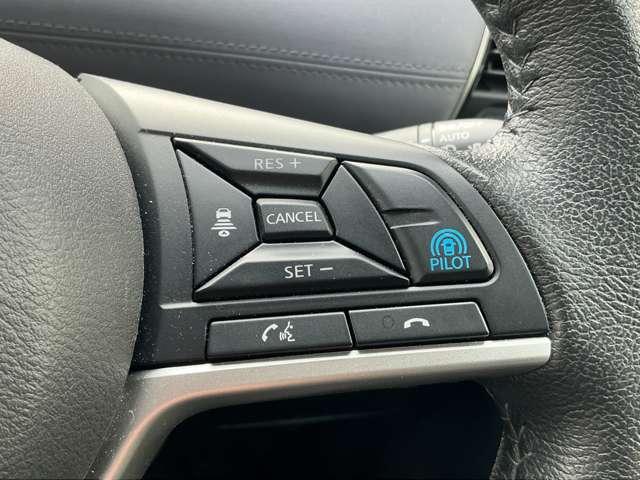 セレナ ｅ－パワー　ハイウェイスターＶ　プロパイロット　純正大画面メモリーナビ　ナビ連動前後ドラレコ＆ＥＴＣ２．０　後席モニター　アラウンドビューモニター　ハンズフリー機能付き両側オートスライドドア　スマートルームミラー　ＬＥＤライト（12枚目）