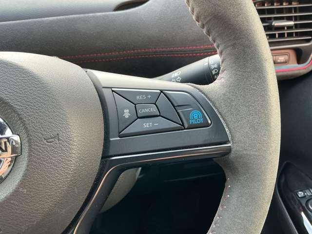 セレナ ニスモ　プロパイロット　純正大画面メモリーナビ　ナビ連動ドラレコ＆ＥＴＣ２．０　アラウンドビューモニター　パーキングアシスト　ハンズフリー機能付き両側オートスライドドア　スマートルームミラー　インテリキー（13枚目）