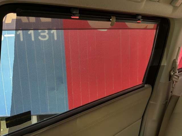 �Z�J���h�V�[�g�y�уT�[�h�V�[�g�ɂ̓T���V�F�[�h�������������Ղ�܂��B