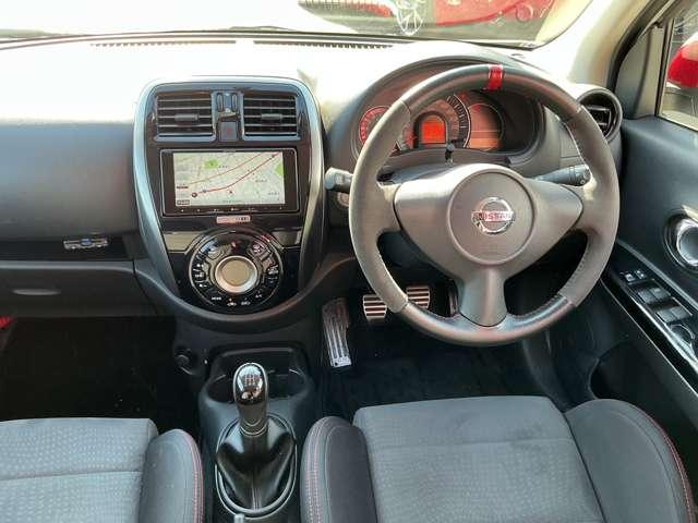 マーチ ニスモ　Ｓ　社外メモリーナビ　社外ドラレコ＆ＥＴＣ　バックカメラ　インテリジェントキー　オートエアコン　オートライト（4枚目）