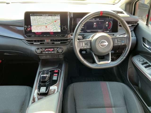 オーラ ニスモ　プロパイロット　メーカーライン装着コネクトナビ＆ＥＴＣ２．０　純正ディーラーオプション前後ドラレコ　アラウンドビューモニター　フロントシートヒーター＆ステアリングヒーター　スマートルームミラー（4枚目）