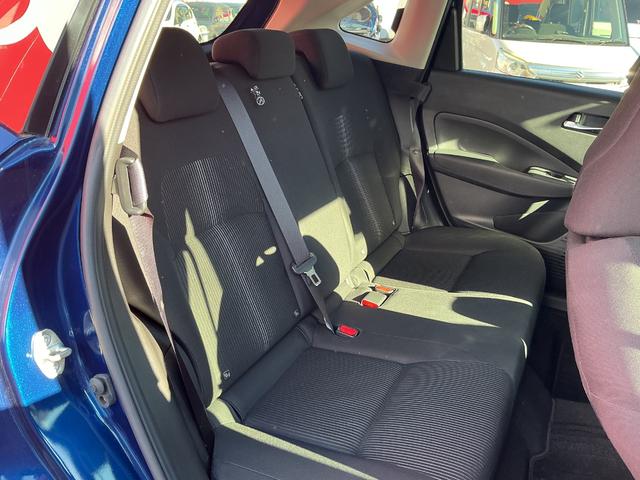 ノート Ｘ　プロパイロット　メーカーライン装着コネクトナビ＆ＥＴＣ２．０　アラウンドビューモニター　ＳＯＳコール　スマートルームミラー　ＬＥＤライト　フォグランプ　インテリジェントキー　ステアリングスイッチ（19枚目）