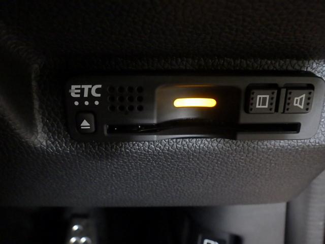 フリード G・ホンダセンシング ナビ 両側オートスライド リアカメラ LEDライト サイド/カーテンエアバック ETC アルミ ドアバイザー クルーズコントロール シートヒーター スマートキー Fセグ 追突被害軽減ブレーキ VSA(5枚目)