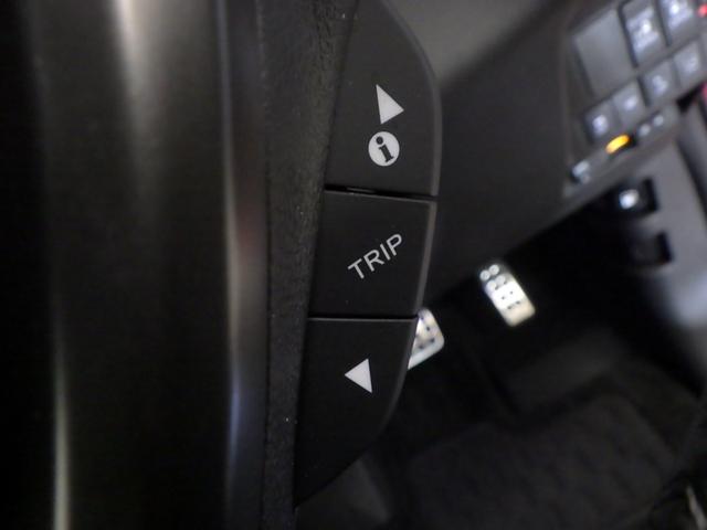 フリード G・ホンダセンシング ナビ 両側オートスライド リアカメラ LEDライト サイド/カーテンエアバック ETC アルミ ドアバイザー クルーズコントロール シートヒーター スマートキー Fセグ 追突被害軽減ブレーキ VSA(9枚目)