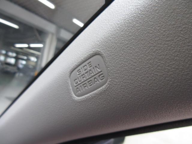 ＷＲ－Ｖ Ｚブラックスタイル　ナビ　リアカメラ　ＬＥＤライト　ＥＴＣ　アルミ　パーキングセンサー　フォグ　ＶＳＡ　パドルシフト　スマートキー　クルーズコントロール　禁煙　Ｒカメラ　ＬＥＤヘッドランプ　フルセグＴＶ　ＵＳＢ（5枚目）