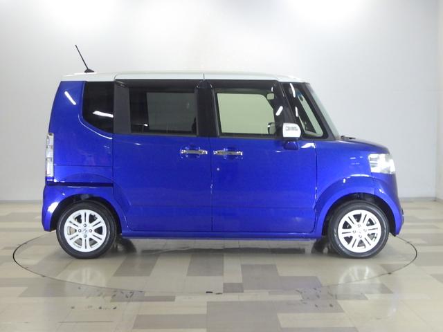 Ｎ－ＢＯＸ ２トーンカラースタイルＧ・Ｌパッケージ　ナビ　オートスライドドア　アルミ　リアカメラ　ＨＩＤ　スマートキー　ドアバイザー　オートリトラミラー　ＥＴＣ　ＶＳＡ　バックガイドモニター　記録簿　ＥＳＣ　ワンセグＴＶ　盗難防止装置　オートエアコン（17枚目）