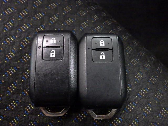 ハスラー ハイブリッドＸ　デュアルカメラサポート　アルミ　パーキングセンサー　サイド／カーテンエアバック　シートヒーター　フォグ　ＣＤコンポ　ドアバイザー　アイドルストップ　キーレスエントリー　運転席エアバッグ　ＬＥＤライト（24枚目）