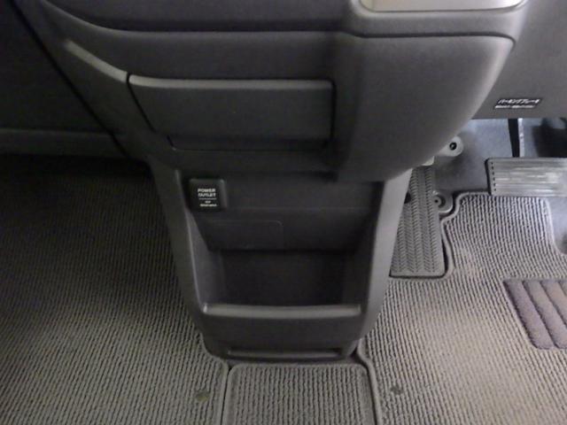 ステップワゴン GEセレクション ナビ オートスライドドア ベンチシート ETC クルーズコントロール リアカメラ ドアバイザー 社外アルミ スマートキー デュアルエアバッグ 三列シート キーレスエントリーキー PW PS 記録簿(10枚目)