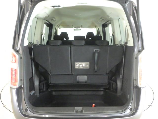ステップワゴン GEセレクション ナビ オートスライドドア ベンチシート ETC クルーズコントロール リアカメラ ドアバイザー 社外アルミ スマートキー デュアルエアバッグ 三列シート キーレスエントリーキー PW PS 記録簿(14枚目)