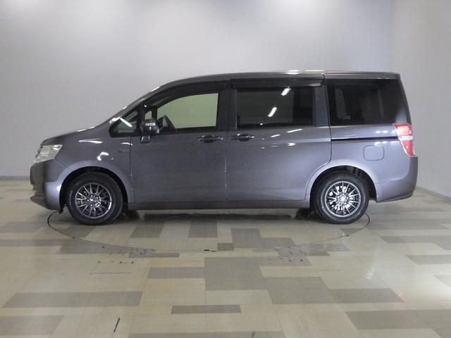 ステップワゴン GEセレクション ナビ オートスライドドア ベンチシート ETC クルーズコントロール リアカメラ ドアバイザー 社外アルミ スマートキー デュアルエアバッグ 三列シート キーレスエントリーキー PW PS 記録簿(23枚目)