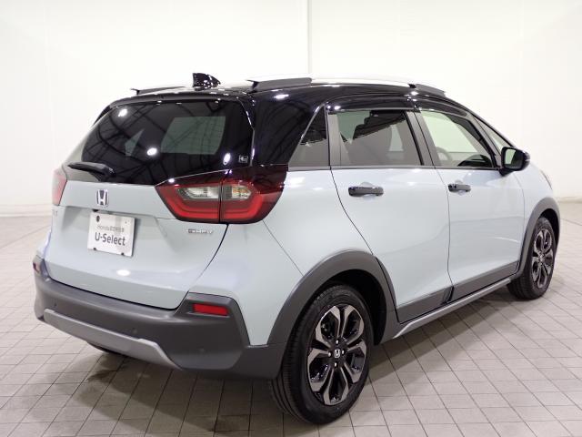 フィット e:HEVクロスター フルオートエアコン 整備記録簿 前後センサー LEDランプ エアバッグ サイドエアバック 地デジ オートクルーズコントロール VSA ETC バックカメラ USB DVD再生可能(6枚目)