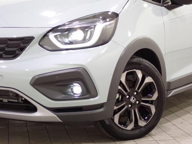 フィット e:HEVクロスター フルオートエアコン 整備記録簿 前後センサー LEDランプ エアバッグ サイドエアバック 地デジ オートクルーズコントロール VSA ETC バックカメラ USB DVD再生可能(7枚目)