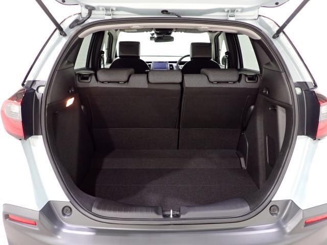 フィット e:HEVクロスター フルオートエアコン 整備記録簿 前後センサー LEDランプ エアバッグ サイドエアバック 地デジ オートクルーズコントロール VSA ETC バックカメラ USB DVD再生可能(26枚目)