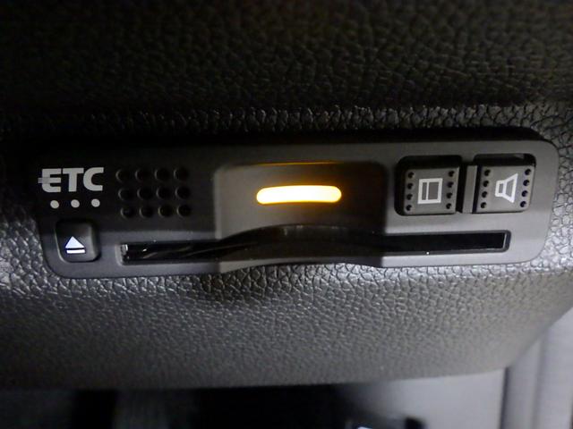 フリード Ｇ・ホンダセンシング　ナビ　両側オートスライド　シートヒーター　アルミ　スマートキー　ドアバイザー　ＬＥＤライト　アルミ　クルーズコントロール　パーキングセンサー　アイドルストップ　Ｆセグ　ｉストップ　Ｗエアバッグ　ＶＳＡ（4枚目）