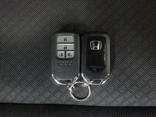 フリード Ｇ・ホンダセンシング　ナビ　両側オートスライド　シートヒーター　アルミ　スマートキー　ドアバイザー　ＬＥＤライト　アルミ　クルーズコントロール　パーキングセンサー　アイドルストップ　Ｆセグ　ｉストップ　Ｗエアバッグ　ＶＳＡ（24枚目）