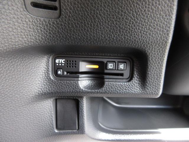 Ｎ－ＢＯＸカスタム Ｇ・Ｌホンダセンシング　ナビ　オートスライドドア　アルミ　リアカメラ　サイド／カーテンエアバック　ＬＥＤライト　ＥＴＣ　スマートキー　パーキングセンサー　ＶＳＡ　ドアバイザー　地デジＴＶ　整備記録簿　助手席エアバッグ　ＵＳＢ（6枚目）