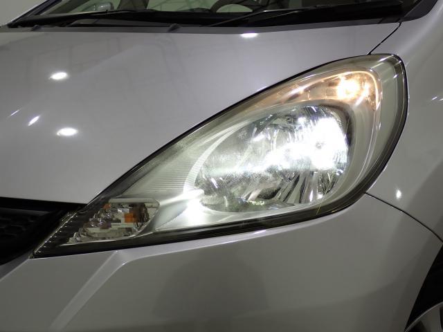 フィット 13G・スマートセレクションファインスタイル インテリキー キーレス フルオートエアコン バックカメラ付き 記録簿有り パワーウィンドウ ETC 両席エアバック エアバック パワステ(7枚目)