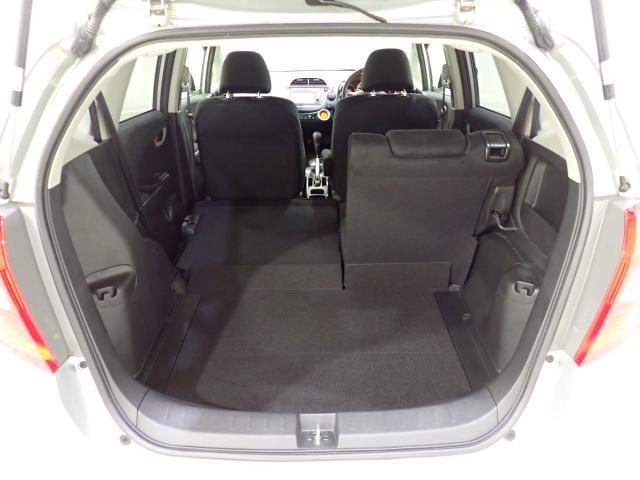 フィット 13G・スマートセレクションファインスタイル インテリキー キーレス フルオートエアコン バックカメラ付き 記録簿有り パワーウィンドウ ETC 両席エアバック エアバック パワステ(23枚目)