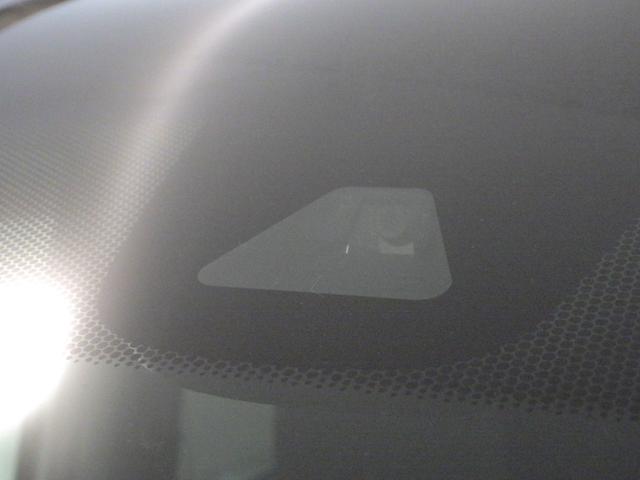 ステップワゴンスパーダ スパーダ・クールスピリットホンダセンシング ナビ 両側オートスライド リア席モニター シートヒーター アルミ・ドアバイザー LEDライト スマートキー サイド/カーテンエアバック リアカメラ パドルシフト クルーズコントロール サイドエアバック(13枚目)