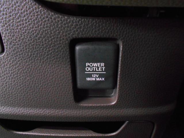 Ｎ－ＢＯＸ Ｇ・Ｌホンダセンシング　ナビ　両側オートスライド　ＬＥＤライト　シートヒーター　サイド／カーテンエアバック　ドアバイザー　リアカメラ　パーキングセンサー　ＥＴＣ　スマートキー　Ｗ電動ドア　Ｓヒータ　ＥＳＣ　キーフリーシステム（9枚目）