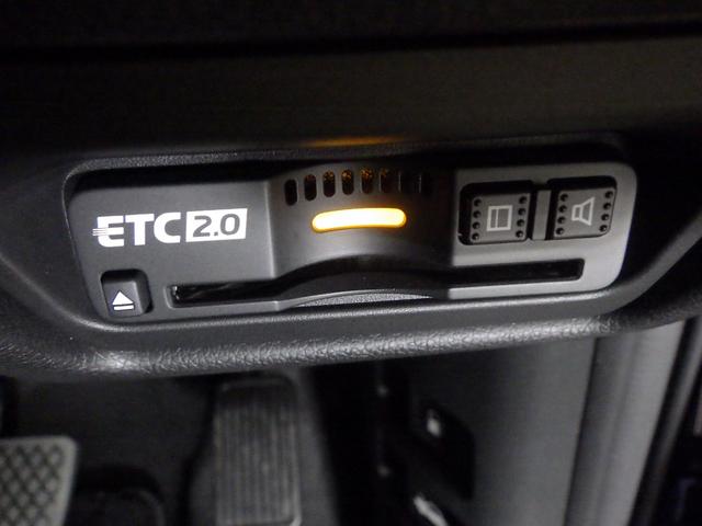 ステップワゴンスパーダ ｅ：ＨＥＶスパーダＧ・ＥＸホンダセンシング　外装未加修車　ナビ　両側オートスライド　シートヒーター　クルーズコントロール　ＥＴＣ　ＬＥＤライト　スマートキー　サイド／カーテンエアバック　アルミ　キャプテンシート　Ｒカメラ　地デジ　クルコン（4枚目）