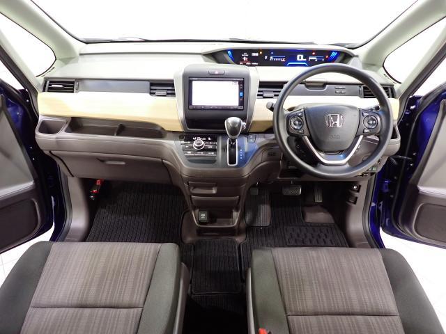 フリード Ｇ・ホンダセンシング　Ｆセグ　ｉストップ　Ｗエアバッグ　パワーウィンドウ　ベンチシート　アクティブクルーズコントロール　スマートキ　カーテンエアバッグ　カラーバックモニター　整備点検記録簿　ＶＳＡ（9枚目）