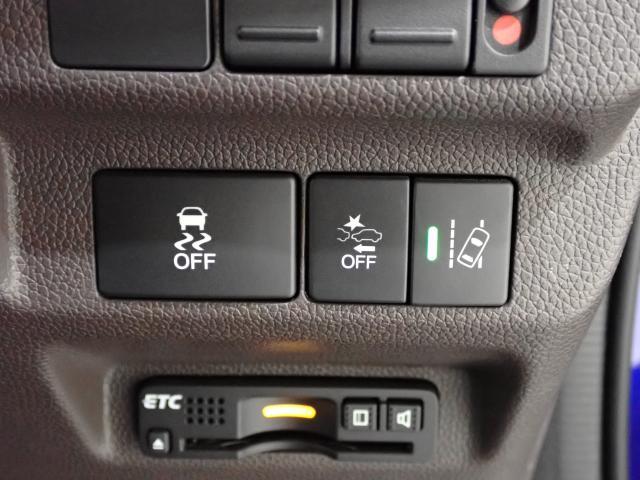 フリード Ｇ・ホンダセンシング　Ｆセグ　ｉストップ　Ｗエアバッグ　パワーウィンドウ　ベンチシート　アクティブクルーズコントロール　スマートキ　カーテンエアバッグ　カラーバックモニター　整備点検記録簿　ＶＳＡ（20枚目）