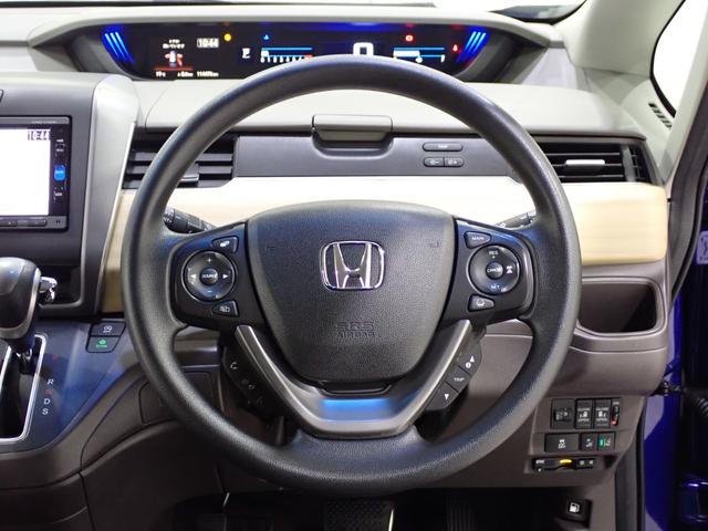 フリード Ｇ・ホンダセンシング　Ｆセグ　ｉストップ　Ｗエアバッグ　パワーウィンドウ　ベンチシート　アクティブクルーズコントロール　スマートキ　カーテンエアバッグ　カラーバックモニター　整備点検記録簿　ＶＳＡ（27枚目）