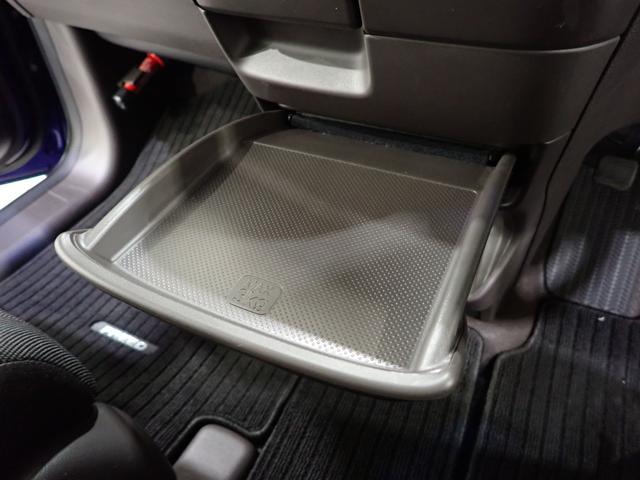 フリード Ｇ・ホンダセンシング　Ｆセグ　ｉストップ　Ｗエアバッグ　パワーウィンドウ　ベンチシート　アクティブクルーズコントロール　スマートキ　カーテンエアバッグ　カラーバックモニター　整備点検記録簿　ＶＳＡ（38枚目）