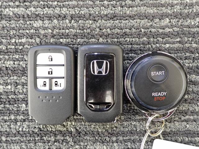フリード Ｇ・ホンダセンシング　Ｆセグ　ｉストップ　Ｗエアバッグ　パワーウィンドウ　ベンチシート　アクティブクルーズコントロール　スマートキ　カーテンエアバッグ　カラーバックモニター　整備点検記録簿　ＶＳＡ（47枚目）