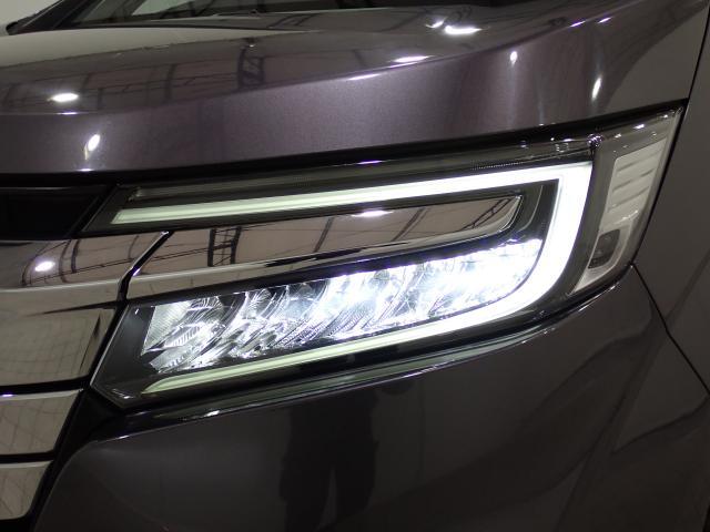 ステップワゴンスパーダ スパーダホンダセンシング　助手席エアバッグ　Ｗパワスラ　記録簿有　地デジ　ＬＥＤライト　横滑り防止システム　オートエアコン　リアカメラ　ＵＳＢ　ナビ＆ＴＶ　三列シート　アイドリングＳ　ＥＴＣ付（7枚目）